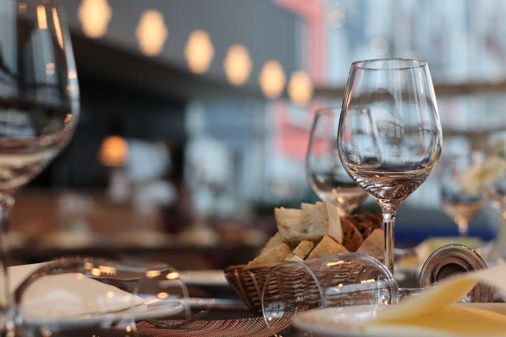 Stay2Munich Hotel & Serviced Apartments Brunnthal Restoran gambar
